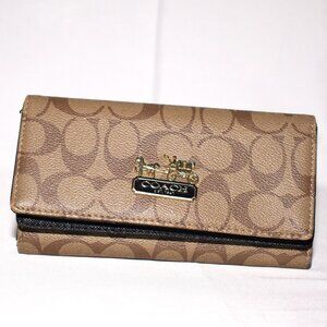 Cluch Coach Purse